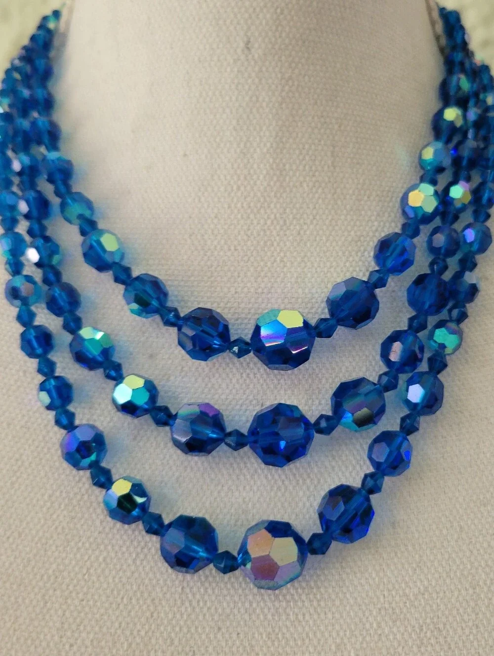 Vintage AB Crystal Beaded Necklace Blue Choker Graduated Faceted 3 Strand 18